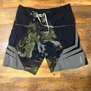 Volcom Boardshorts- Size 34